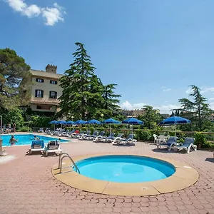 3* Aparthotel Elena